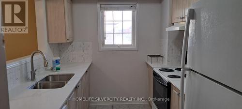 44 - 200 Mclevin Avenue, Toronto, ON - Indoor Photo Showing Kitchen With Double Sink