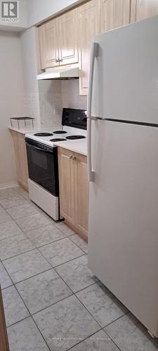 44 - 200 Mclevin Avenue, Toronto, ON - Indoor Photo Showing Kitchen