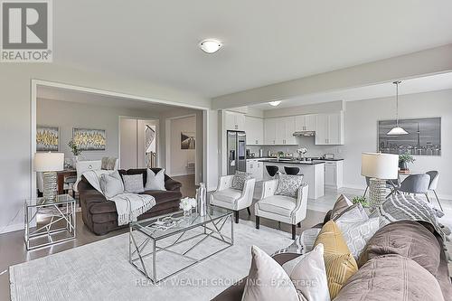 24 - 400 Finch Avenue, Pickering, ON - Indoor Photo Showing Living Room