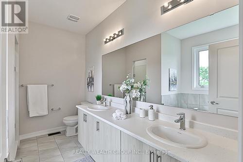 24 - 400 Finch Avenue, Pickering, ON - Indoor Photo Showing Bathroom