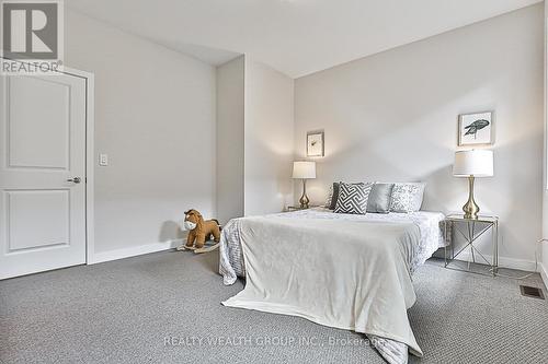 24 - 400 Finch Avenue, Pickering, ON - Indoor Photo Showing Bedroom