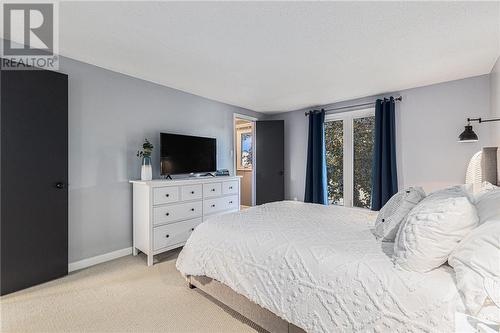 34 Rickey Place, Kanata, ON - Indoor Photo Showing Bedroom