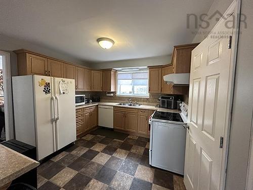 216 & 218 Hiram Street, Port Hawkesbury, NS 