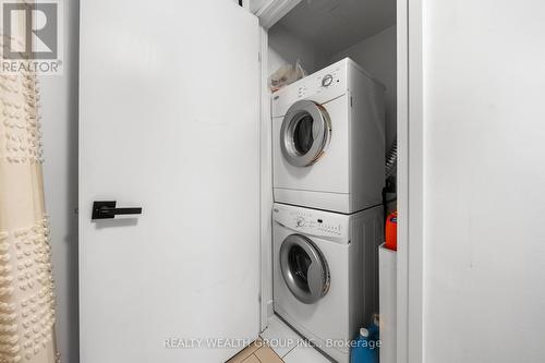 429 - 5 Hanna Avenue, Toronto, ON - Indoor Photo Showing Laundry Room