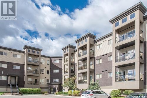 305 115 Willowgrove Crescent, Saskatoon, SK - Outdoor With Facade