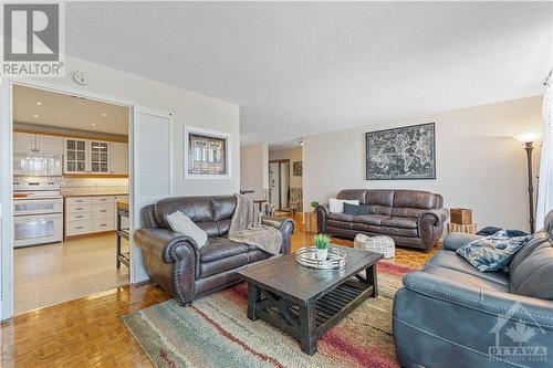 2951 Riverside Drive Unit#703, Ottawa, ON - Indoor Photo Showing Living Room