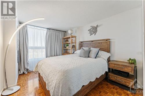 2951 Riverside Drive Unit#703, Ottawa, ON - Indoor Photo Showing Bedroom