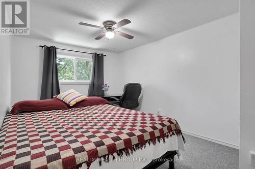 83 - 320 Westminster Avenue, London, ON - Indoor Photo Showing Bedroom