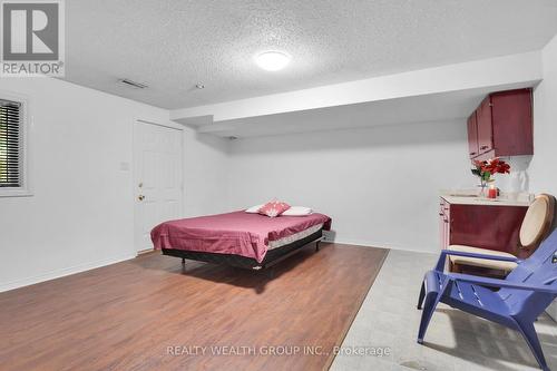 83 - 320 Westminster Avenue, London, ON - Indoor Photo Showing Bedroom