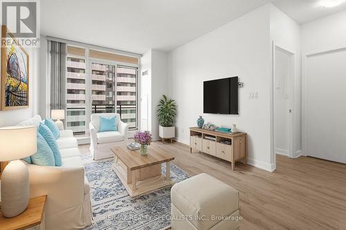 2501 - 4070 Confederation Parkway, Mississauga, ON - Indoor Photo Showing Living Room