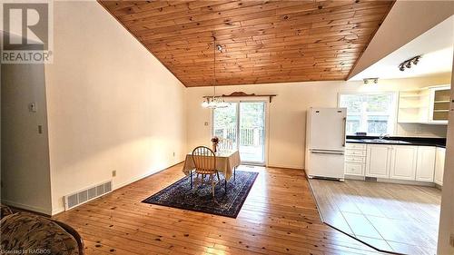 83 Lakewood Country Lane, Northern Bruce Peninsula, ON - Indoor Photo Showing Other Room