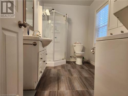 83 Lakewood Country Lane, Northern Bruce Peninsula, ON - Indoor Photo Showing Bathroom