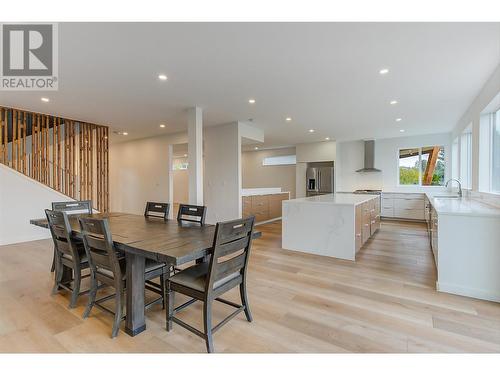 1085 Aubrey Road, West Kelowna, BC - Indoor Photo Showing Dining Room