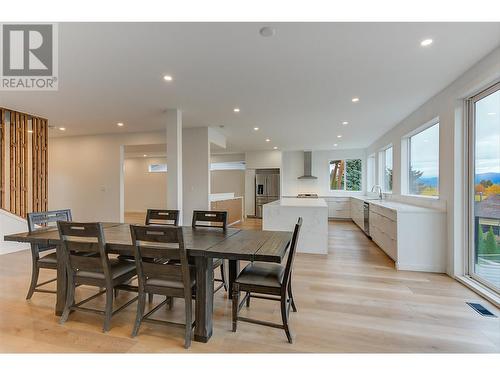 1085 Aubrey Road, West Kelowna, BC - Indoor Photo Showing Dining Room