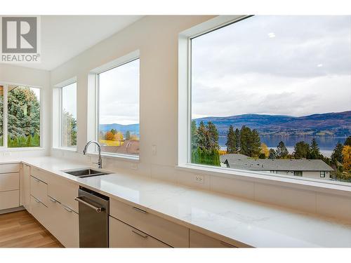 1085 Aubrey Road, West Kelowna, BC - Indoor Photo Showing Kitchen With Double Sink