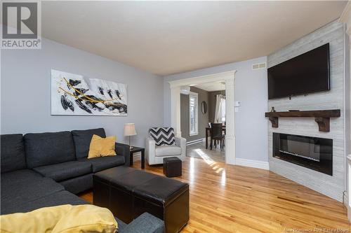 2 Thistlevale Drive, Moncton, NB - Indoor Photo Showing Living Room With Fireplace