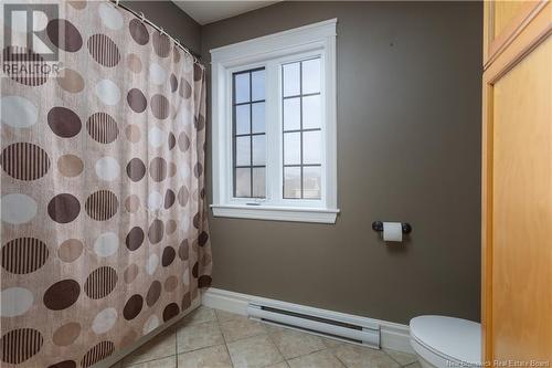 2 Thistlevale Drive, Moncton, NB - Indoor Photo Showing Bathroom