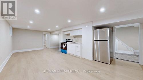 270 Brighton Avenue, Toronto, ON - Indoor