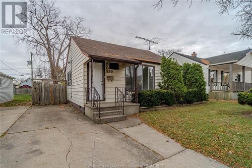 930 Partington, Windsor, ON - Outdoor With Deck Patio Veranda