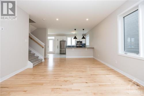 261 Surface Lane, Ottawa, ON - Indoor Photo Showing Other Room