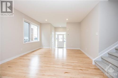 261 Surface Lane, Ottawa, ON - Indoor Photo Showing Other Room