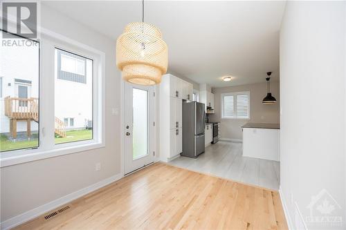 261 Surface Lane, Ottawa, ON - Indoor Photo Showing Other Room