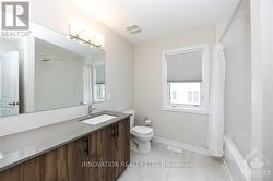 Primary en-suite bathroom - 