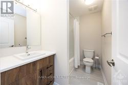 2nd floor 4pc bathroom - 