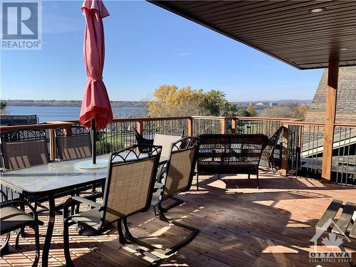 283 Kirchoffer Avenue, Ottawa, ON - Outdoor With Deck Patio Veranda With View With Exterior