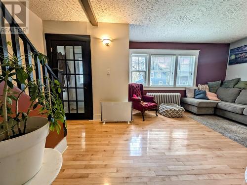 35 East Valley Road, Corner Brook, NL - Indoor Photo Showing Living Room