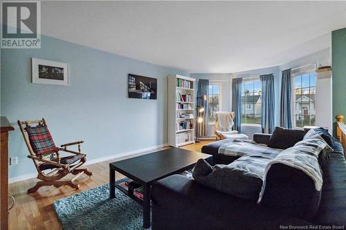 355 Twin Oaks Drive, Moncton, NB - Indoor Photo Showing Living Room