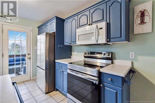 355 Twin Oaks Drive, Moncton, NB - Indoor Photo Showing Kitchen