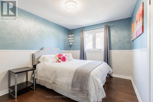 2662 Innisfil Road, Mississauga, ON - Indoor Photo Showing Bedroom