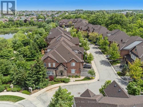 44 - 300 Ravineview Way, Oakville, ON - Outdoor With View