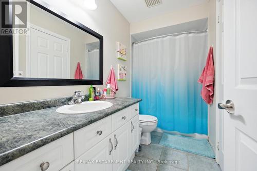 44 - 300 Ravineview Way, Oakville, ON - Indoor Photo Showing Bathroom