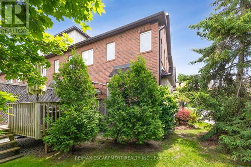 44 - 300 Ravineview Way, Oakville, ON - Outdoor