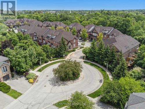 44 - 300 Ravineview Way, Oakville, ON - Outdoor With View