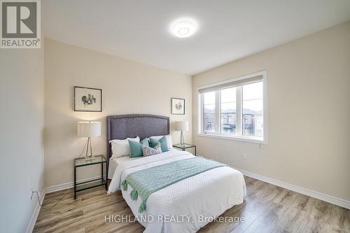 213 Camellia Crescent, Oakville, ON - Indoor Photo Showing Bedroom