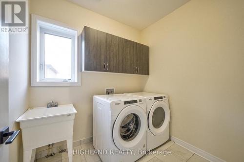 213 Camellia Crescent, Oakville, ON - Indoor Photo Showing Laundry Room