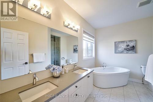 213 Camellia Crescent, Oakville, ON - Indoor Photo Showing Bathroom