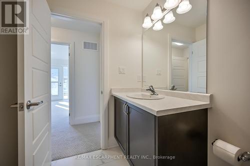 26 - 305 Garner Road W, Hamilton, ON - Indoor Photo Showing Bathroom