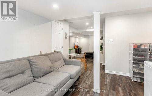 447 Harkin Place, Milton, ON - Indoor Photo Showing Living Room