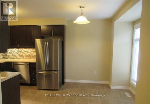 5 - 1010 Fanshawe Park Road E, London, ON - Indoor Photo Showing Kitchen With Stainless Steel Kitchen