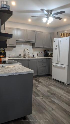 213 Scott Road, Cambridge, ON - Indoor Photo Showing Kitchen With Double Sink