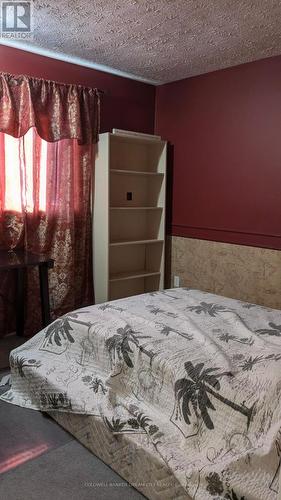 213 Scott Road, Cambridge, ON - Indoor Photo Showing Bedroom