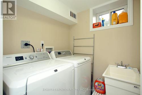 2517 Truscott Drive, Mississauga, ON - Indoor Photo Showing Laundry Room