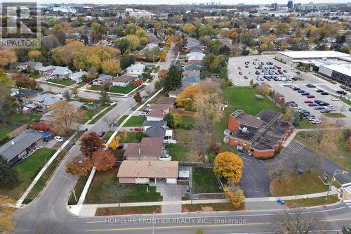 2517 Truscott Drive, Mississauga, ON -  With View