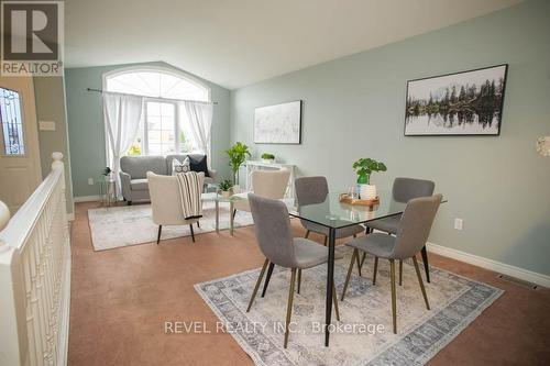 24 Bricker Court, Brantford, ON - Indoor Photo Showing Dining Room