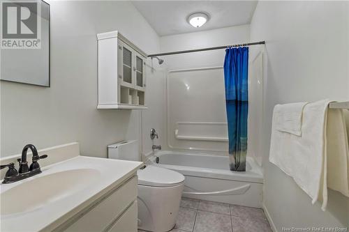 197 Noel Street, Moncton, NB - Indoor Photo Showing Bathroom