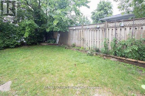 Bsmt - 404 Dovedale Drive, Whitby, ON - Outdoor